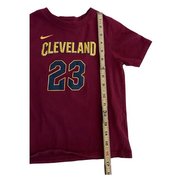 Nike Cleveland Cavs LeBron James T Shirt Size Youth M - Picture 2 of 5